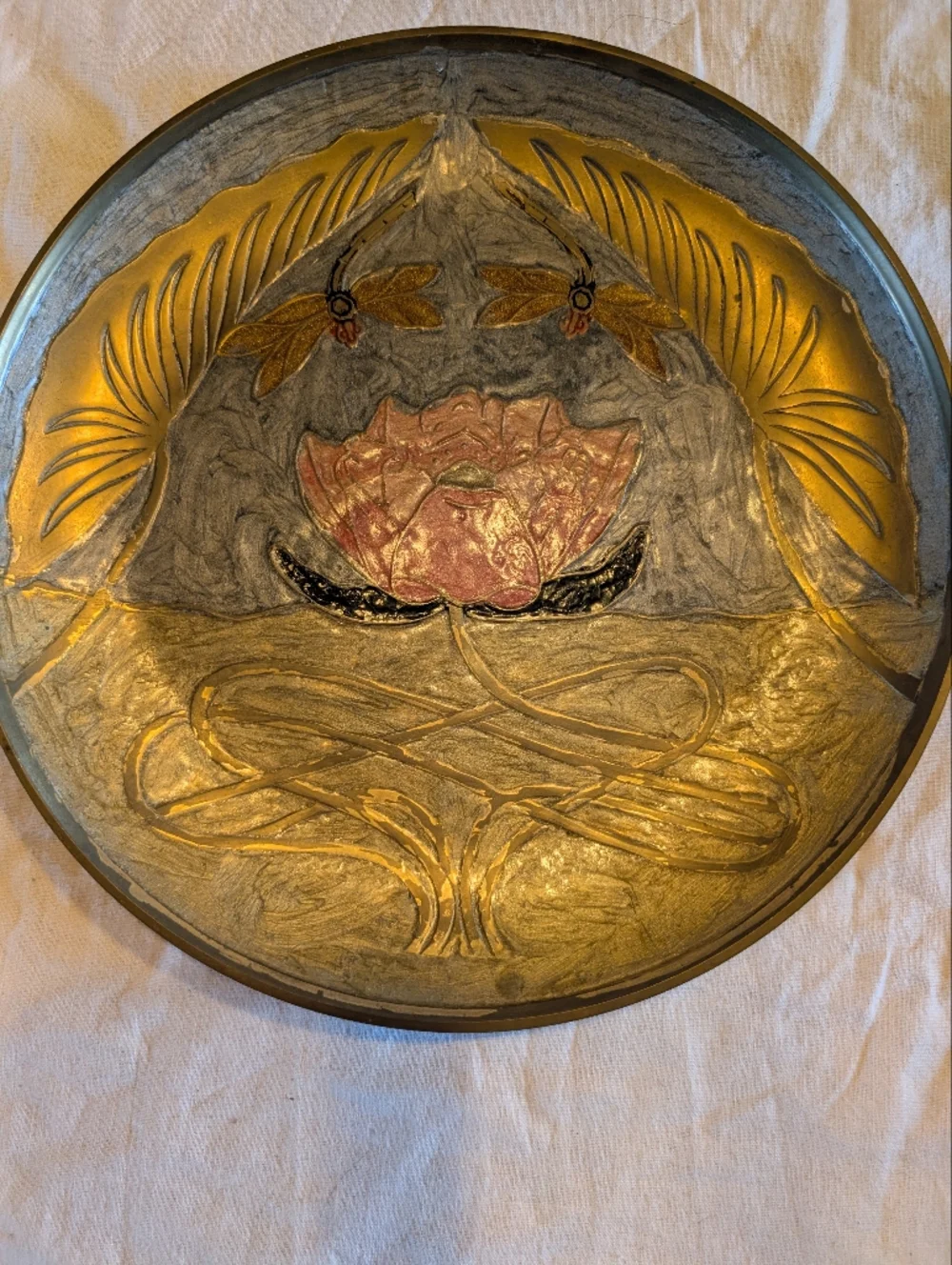 2/50$ Vintage Brass Wall Plate With Pink Lotus - Picture 2 of 5